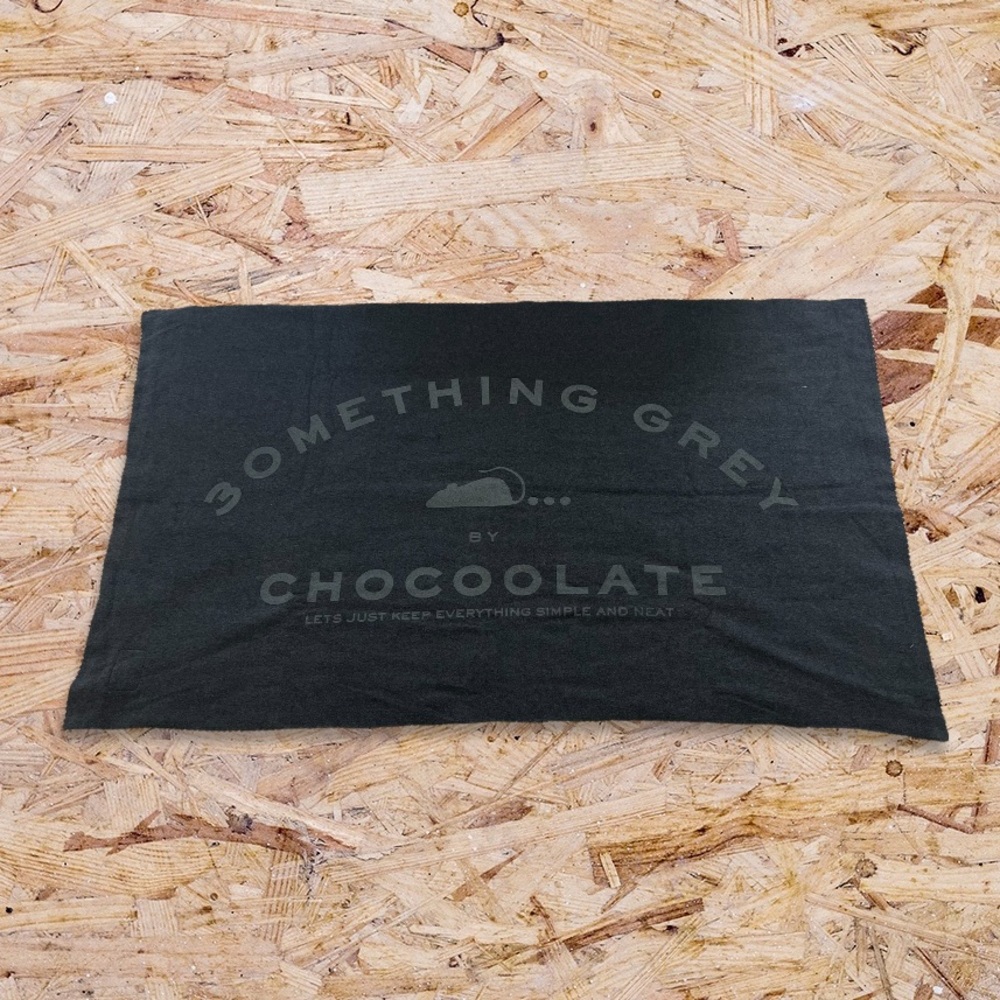 🖤 NWT🖤 BLACK CHOCOOLATE Something Grey Fleece Scarf Stole